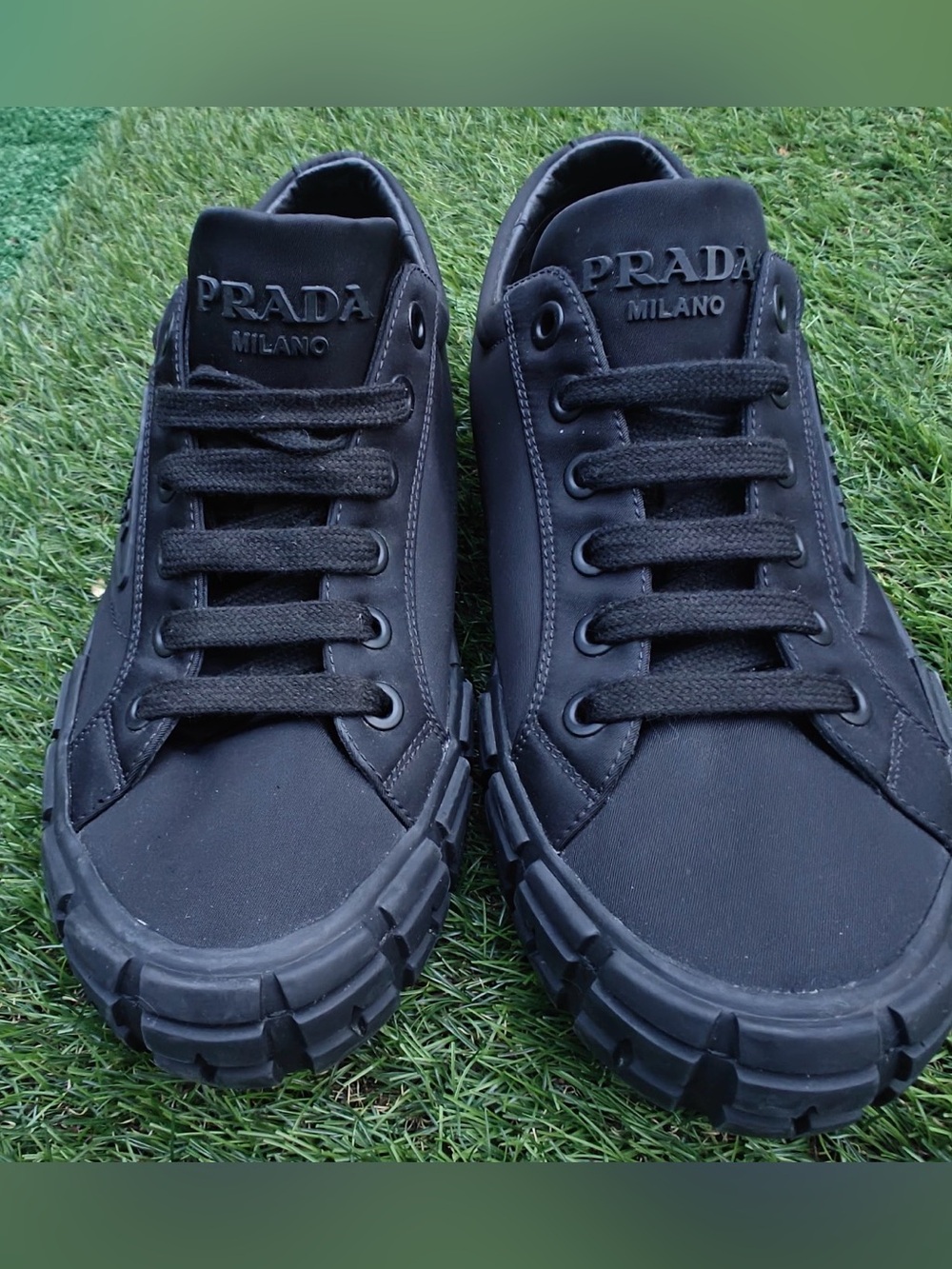 Prada Cassetta Wheel Black Nylon Style Code 2EG323 Size 8.5 Designer Trainers